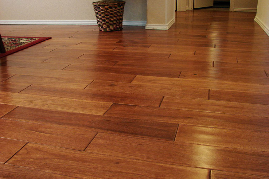 wood_flooring_made_of_hickory_wood