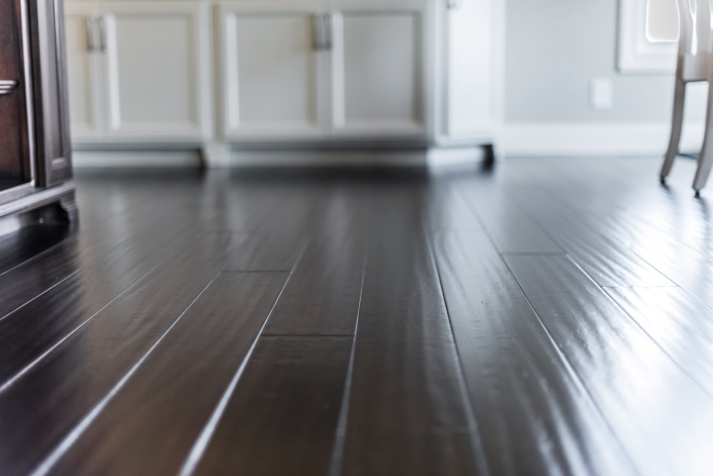 handscraped-bamboo-flooring-coffee