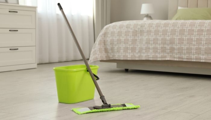 cleaning-hardwood-bamboo-floors