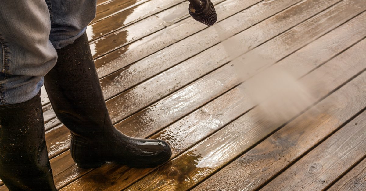 Bamboo composite decking - Easy to clean